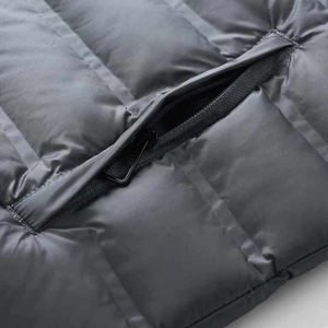 Fabricant de manteaux d'hiver pour hommes manteaux d'hiver à bulles sans manches veste vêtements gilet bouffant personnalisé pour hommes chaleur et durabilité - Product Image 5