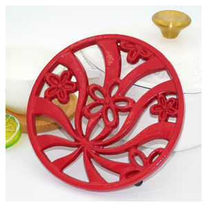 Salvamanteles de hierro fundido redondos decorativos contemporáneos de Metal de color negro hueco en estera salvamanteles de hierro de Metal decorativos modernos negros - Product Image 4