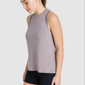 Camiseta sin mangas de algodón personalizada para mujer al por mayor, ropa de yoga para gimnasio de moda de verano, estilo corto transpirable con impresión de logotipo - Product Image 5