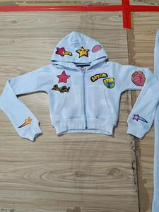 Conjunto de Pantalones y Sudadera de Algodón de Dos Piezas con Estampado de Invierno, Efecto Desgastado, Capucha, Estilo Casual, Lavado Ácido, con Parches y Corte Acampanado, Unisex - Product Image 3