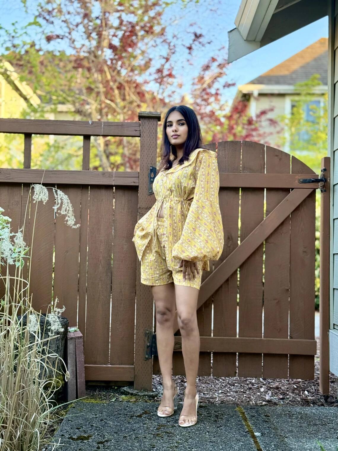 เช่นเดียวกับภาพ