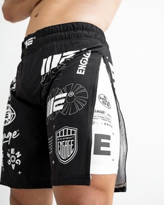 Pantalones cortos de entrenamiento profesional de secado rápido, ligeros, transpirables, para hombres, para sesiones diarias de gimnasio. - Product Image 5