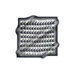 Écharpe carrée en soie noire et blanche avec motif géométrique - Product Image 3