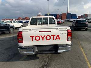 Voiture d'occasion de qualité abordable 2023 Toyota Hilux Crew Cab Standard Plus Conduite à gauche - Product Image 6