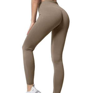 ชุดโยคะผู้หญิงดีไซน์เฉพาะจากปากีสถาน สำหรับใช้งานกลางแจ้ง ผลิตจากผ้าสแปนเด็กซ์/ไนลอน เอวยางยืดด้านหน้า ระบายอากาศได้ดี น้ำหนักเบา 2 ชิ้น - Product Image 4