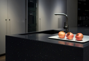 Comptoirs de cuisine et de salle de bain sur mesure Prime Core en pierre de quartz artificielle, préfabriqués, découpés, modernes, écologiques et résistants au feu - Product Image 1