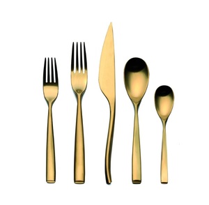 Ensemble de couverts en acier inoxydable plaqué or tendance, acier miroir, manche incurvé, couverts jetables pour les fêtes, pour la maison, les hôtels - Product Image 1