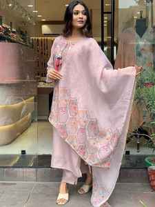 Dernière tenue de créateur Vêtements ethniques à la mode les plus tendances Pantalon Kurti en soie Taby & Dupatta avec imprimé à vendre - Product Image 6