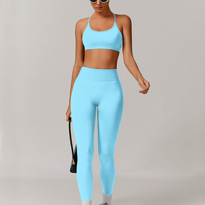 Ensemble de yoga confortable et sans couture pour femmes, leggings de sport rembourrés, soutien-gorge de sport à bretelles, motif solide, sans manches, 2 pièces - Product Image 3