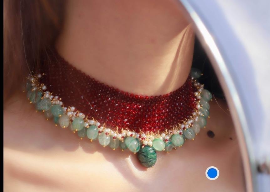 สีน้ำตาลแดง