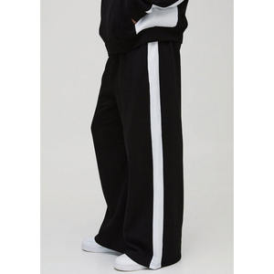 Soft Fabric <b>Men</b> Streetwear <b>Trousers</b> With Color Pattern And Trendy Design Baggy Fit <b>Men</b> Streetwear Baggy <b>Trousers</b> - Product Image 2