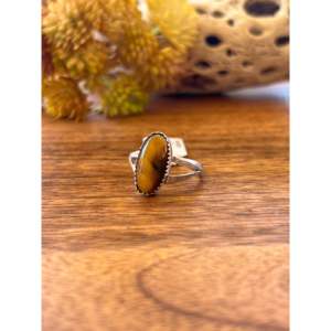 Anillo Largo Harris de Moda con Ojo de Tigre y Bisel de Plata de Ley Chapado en Oro Rosa, Talla 7, Idea de Regalo Elegante y Moderna - Product Image 4