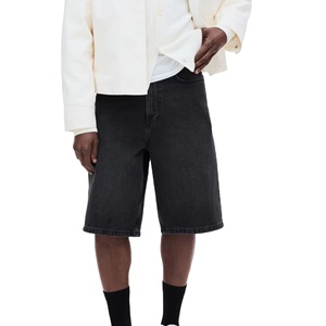 Shorts en jean pour homme coupe droite vintage, délavé clair, respirant, 100% coton, style streetwear, collection automne - Product Image 1