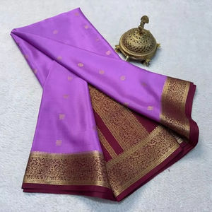 Magnifique sari en soie avec tissage Zari doré, infroissable et extensible, idéal pour les occasions festives - Product Image 1