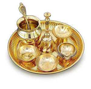 Top Ranking Design Brass pooja thali plateau de culte Un plateau d'offre de prières rituelles complet Contenu de l'ensemble 5 pièces Les plus populaires - Product Image 2