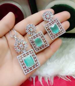 ชุดจี้เพชรเพอร์ไมอุนทรงรีเพชรแบบอเมริกันที่สวยงามเครื่องประดับงานปาร์ตี้ทำมือดีไซน์พรีเมี่ยมสินค้าจำนวนมาก - Product Image 4