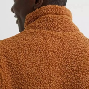 Veste polaire de designer pour hommes personnalisée OEM haute qualité 100% polyester Soft Shell High Street Style col montant fermeture éclair pour l'hiver - Product Image 2