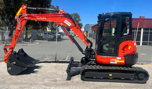 Mini-excavatrice d'occasion de 1 tonne avec moteur Koop, moteur PLC, pompe à engrenages, moment de charge élevé, bon état pour une utilisation en jardin - Product Image 6