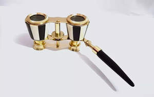 Gafas de ópera de latón antiguo Prismáticos hechos a mano de Madre de perlas Piratas náuticos Telescopio Artesanía de metal - Product Image 3