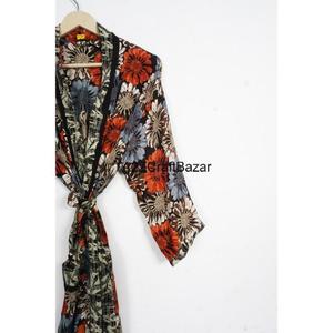 Bata Kimono de Seda de Lujo para Mujer, Diseño Floral Vintage con Parches de Sari, Ropa de Dormir Larga y Suave, Transpirable para Verano - Product Image 3