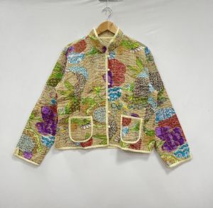 Chaqueta de algodón Kantha, Abrigo acolchado hecho a mano indio, ropa de mujer, chaqueta Kantha, Chaqueta corta Reversible, chaqueta de invierno y otoño, abrigo bohemio - Product Image 1