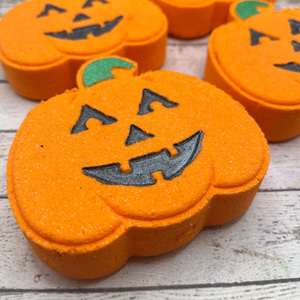 OEM personalizado Natural baño Fizzies Set forma de calabaza Halloween baño para bomba de etiqueta privada al por mayor a granel de Vietnam - Product Image 6