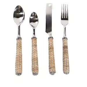 Juego de Cubiertos Modernos de Acero Inoxidable de 4 Piezas para Cocina, Vajilla, Hotel, Juego de Cucharas de Acero Inoxidable Plateado de 6 Piezas - Product Image 3