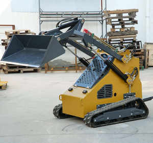 Nouvelle mini-chargeuse compacte 2025 de 23 CV avec moteur MAN, couple de charge élevé et vitesse de 3,5 mph - Product Image 5