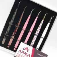 Pince à épiler isolante à 90 degrés en acier inoxydable rose doré Hello Kitty 10 mm, testée à la main, durable, pour extensions de cils, personnalisable