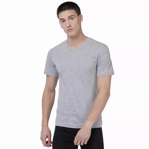 Camisetas de anime con cuello en V al por mayor para hombres y mujeres, camisetas de algodón de manga corta con estampado personalizado, proveedor al por mayor - Product Image 1