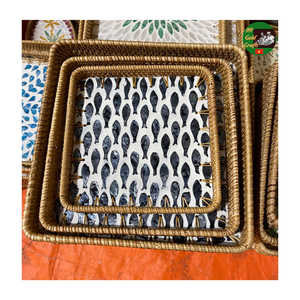 Plateau de service en rotin naturel avec mosaïque de nacre mélangée, plateau fait à la main pour la décoration de la maison, marché d'exportation, plateau en rotin mélangé à de la céramique - Product Image 2