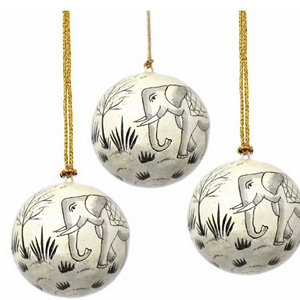 Papier Mache Balls ที่มีลวดลายเรขาคณิตในบลูส์ลึกและซิลเวอร์สำหรับการตั้งค่าวันหยุดที่ทันสมัยและซับซ้อน - Product Image 1