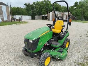Cargador de cortacésped de tractor para caminar agrícola John Deer 1025R usado de alta calidad, potencia nominal de 160hp, buenas condiciones para uso agrícola - Product Image 2
