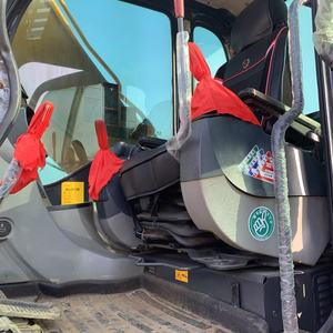 Excavatrice d'occasion KOBELCO SK250 modèle 2023, poids opérationnel de 25,6 tonnes, moteur Hino, capacité de la benne de 1,1 m, composants d'origine - Product Image 3