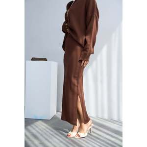 ชุดกระโปรงซิปสีน้ำตาล - Product Image 1