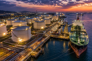 Solution de stockage en entrepôt flottant avec conteneurs 40HQ/45HQ pour le commerce international du pétrole et du gaz via l'assurance de charge complète (FCL) - Product Image 1