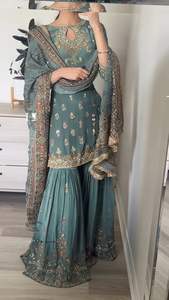 Kameez ปากีสถานที่สง่างามด้วยการปักที่ประณีตและผ้าพรีเมี่ยมสำหรับโอกาสพิเศษในราคาที่ดีที่สุด - Product Image 5