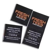 Etiquettes de vêtements personnalisées en papier tissé avec logo en feuille gaufré privé sérigraphie en soie balançoire étiquettes volantes étiquettes de vêtement de luxe pour vêtements