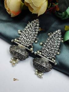 Boucles d'oreilles en argent Réplique en argent Réplique en argent oxydé fabriquée à la main Les filles portent des vêtements de fête Cascul et des boucles d'oreilles élégantes et douées - Product Image 3