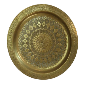 Assiette ronde en laiton arabe de haute qualité avec gravure, finition polie pour une utilisation en cuisine et comme assiette décorative - Product Image 5