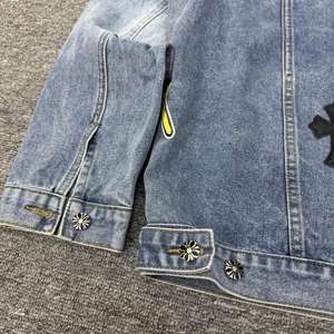 Chaqueta Vaquera Azul de Moda de Alta Calidad con Bordado, Estilo Retro Moderno, Corte Holgado, Ropa Superior Adecuada para el Invierno - Product Image 4