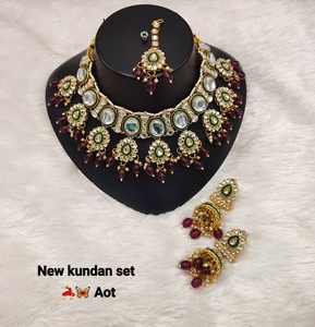 INDIAN JEWELRY KUNDAN & <b>DROP</b> FASHIONABLE GOLD PLATED FANCY CHOKER <b>NECKLACE</b> WITH MANGTIKKA EARRING SET & JEWELLERY SET WOMEN - Product Image 4
