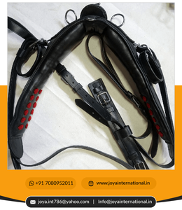 Cheval ou Cob taille de qualité noir avec Accents cloutés ensemble complet de harnais de voiture bride + collier de poitrine + breching + selle - Product Image 4