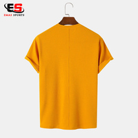 T-shirts unisexes 100% coton respirants et écologiques avec détails de couture texturés, manches courtes, fabrication Sialkot, haute qualité, sur mesure