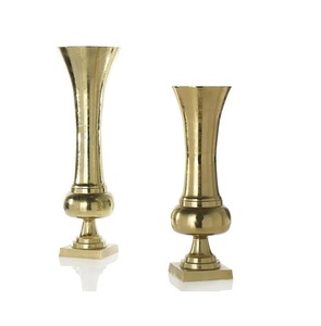 Best Selling Cast Aluminum Flower <b>Vase</b> With Natural Brass Finishing Custom Made Ring Shape Flower <b>Vase</b> IQBAL COLLECTION - Product Image 4