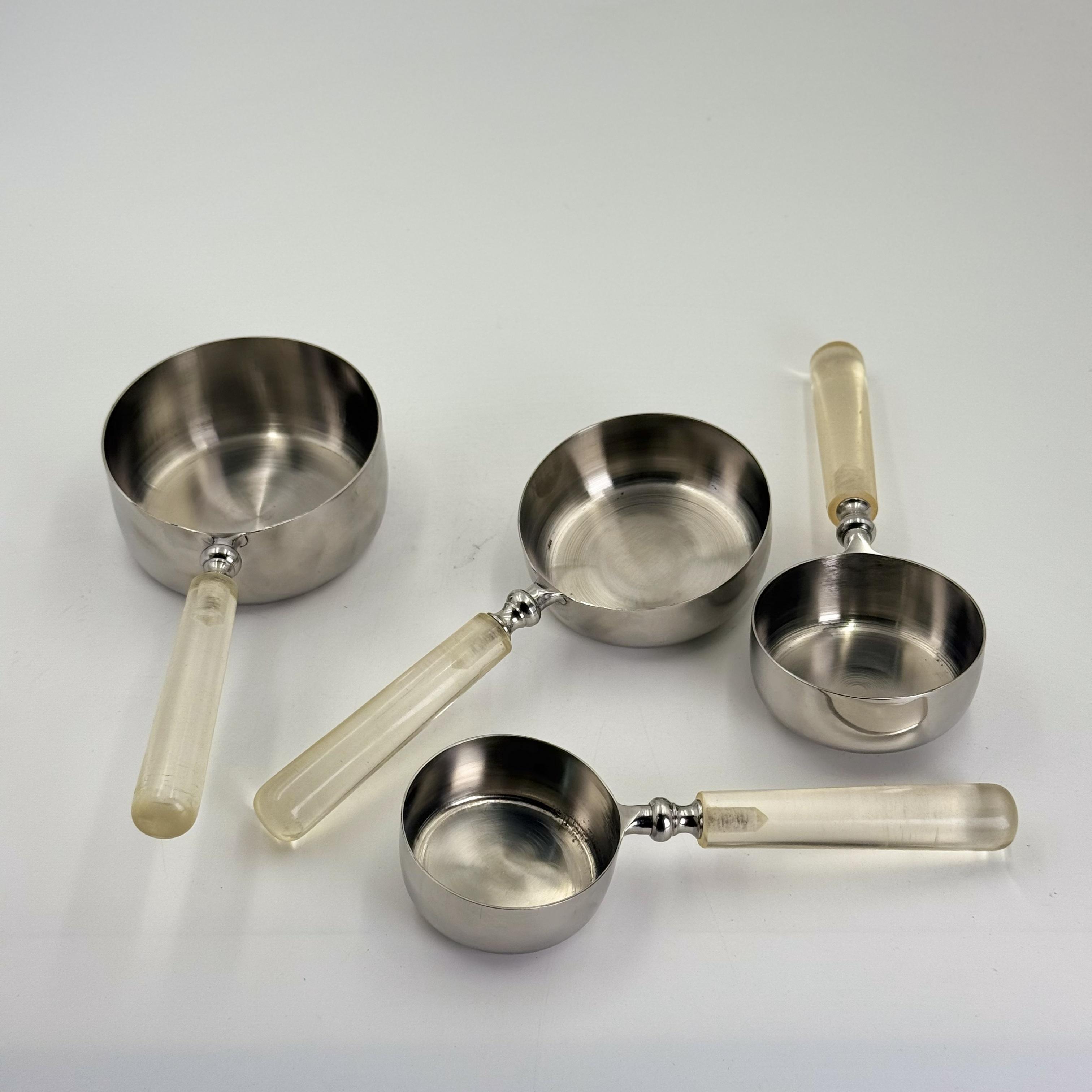 ตามที่แสดง