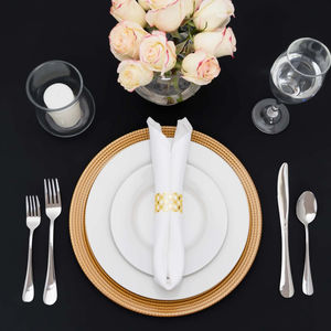 Nouvelles assiettes de chargeur polies dorées de vente chaude avec une qualité supérieure pour la décoration de restaurant d'hôtel à la maison et de mariage - Product Image 2