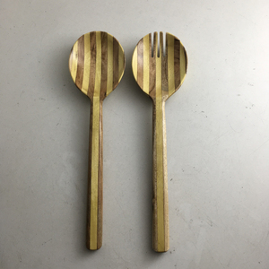 Serveur de salade en bois en gros cuillère à main de taille personnalisée ensemble de serveurs de salade de fruits de qualité alimentaire personnaliser service de salade en bois de manguier de qualité - Product Image 1