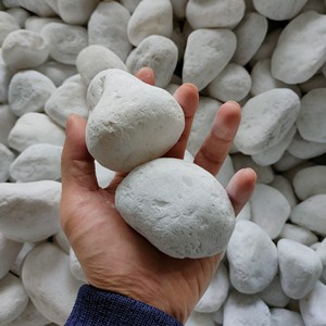 Snow White Oval Pebble Stone Natural Big Cobbles Modern Garden Landscape Outdoor Decoration Aquarium Epoxy Flooring Construction - Product Image 1