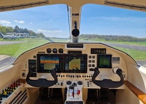 CLEAN 2013 Extra Flugze Ugbau EA 500 US - Product Image 3